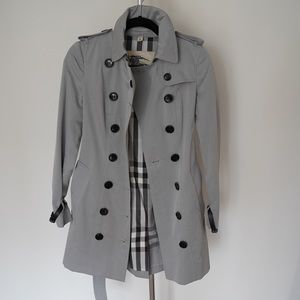 Buberry Classic Trench Coat